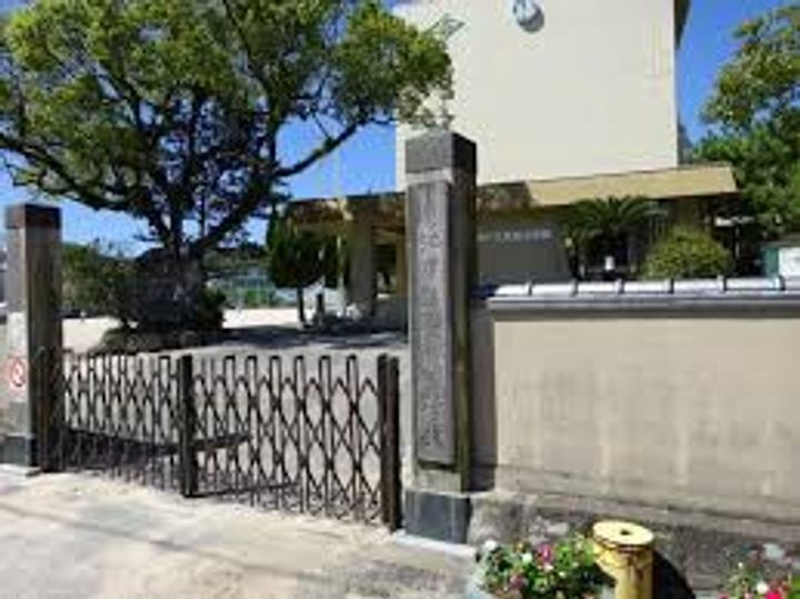 コアシコウチの周辺