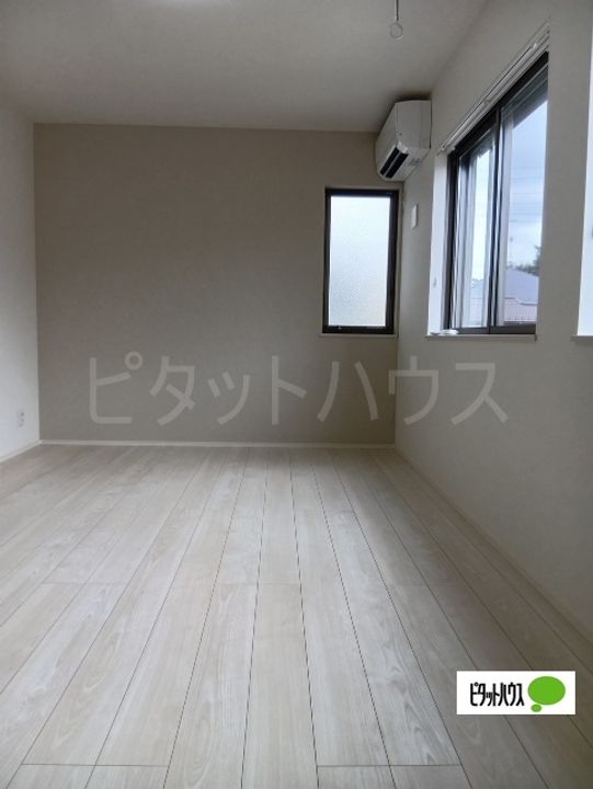 スプリーナ保土ヶ谷の居間