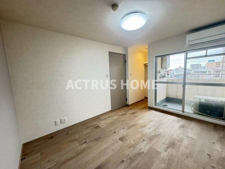 LEADINGLIFE ABENO BLDG.の居間