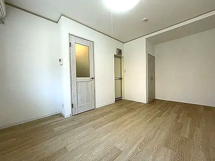 クレッセント川口元郷の居間