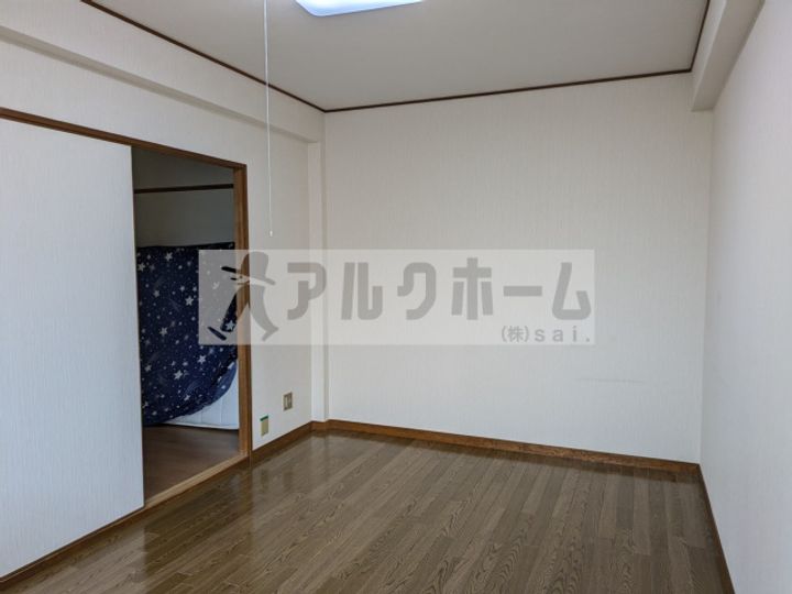 クレセントハイツ西川の内装