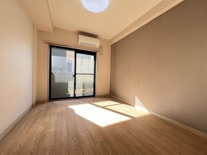 ライオンズプラザ平塚第2の居間