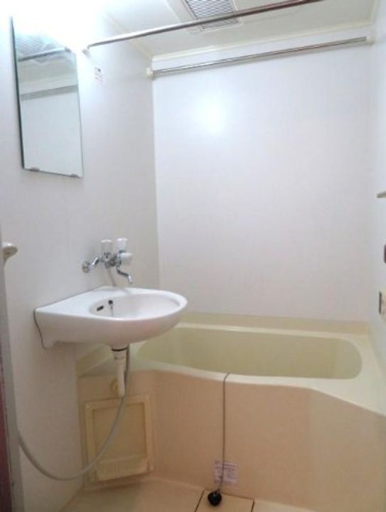 東京都渋谷区本町6(マンション)の賃貸物件の風呂