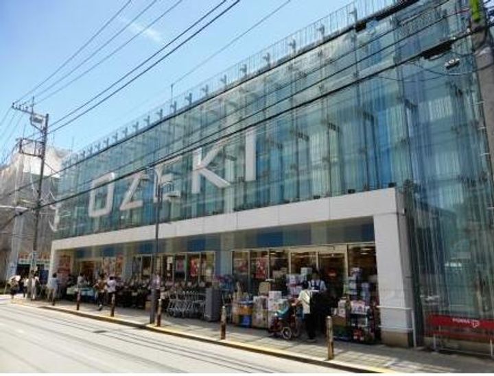 ドミトリーカナイの周辺