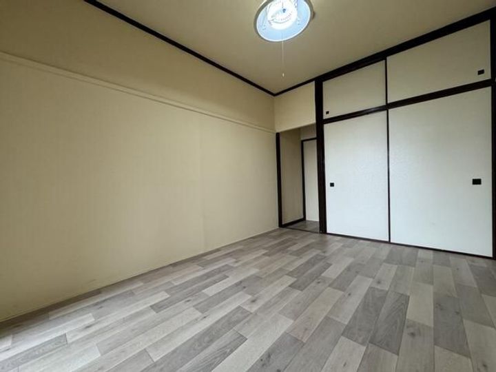 三沢ハイツの居間