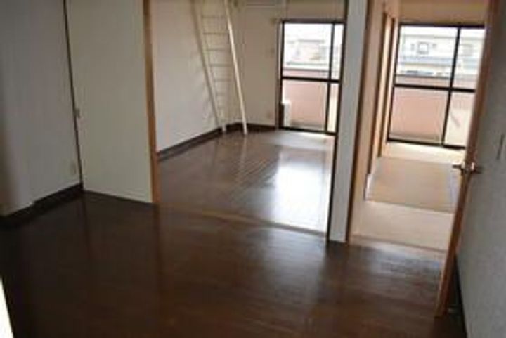 群馬県邑楽郡大泉町仙石4(アパート)の賃貸物件の居間
