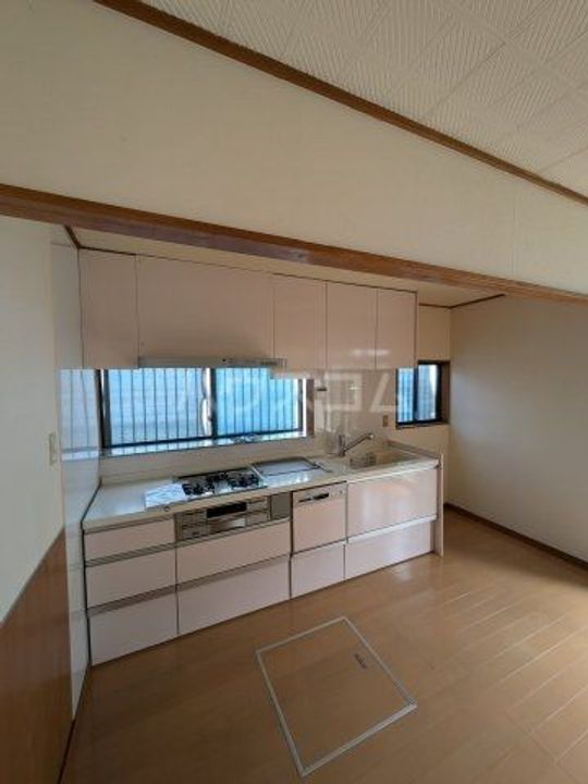 東京都八王子市泉町(一戸建)の賃貸物件のキッチン