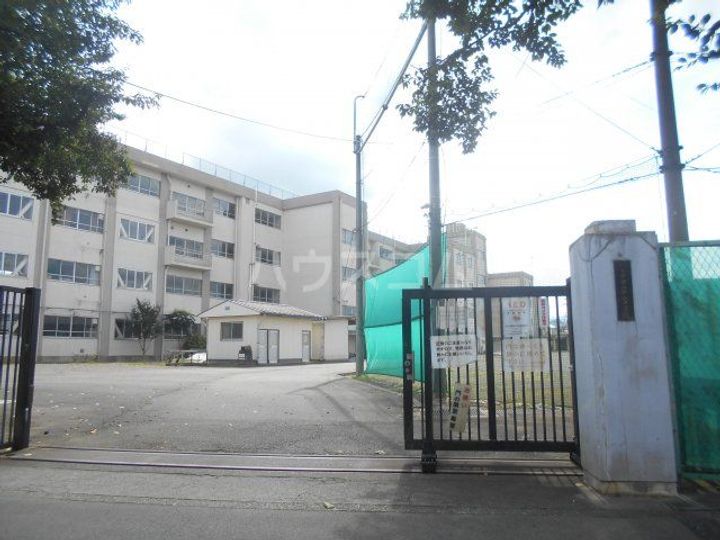 東京都八王子市泉町(一戸建)の賃貸物件の周辺
