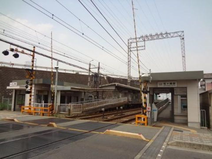 シャルマンハイツ A・B棟の周辺