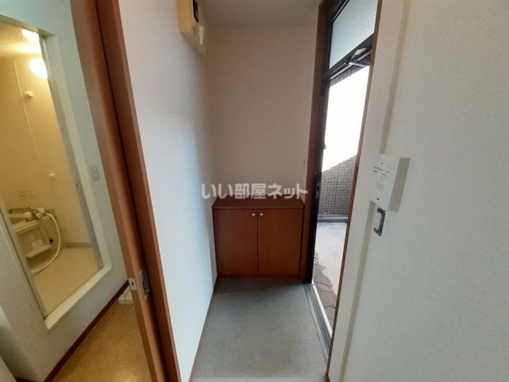 ハイツ ジュ,エイユーII A棟の玄関