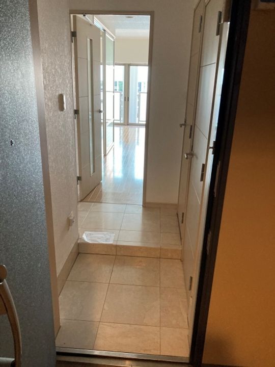 東京都港区芝大門1(マンション)の賃貸物件の玄関