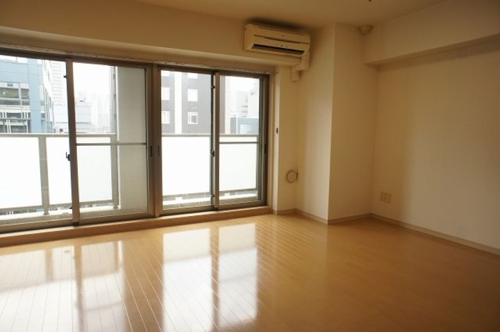 東京都港区芝大門1(マンション)の賃貸物件の居間