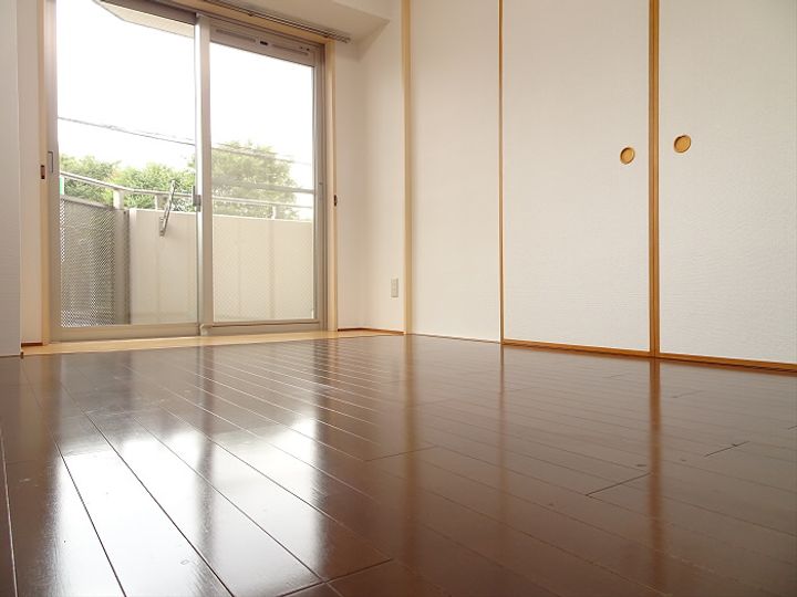 レジデンスミヤビの居間