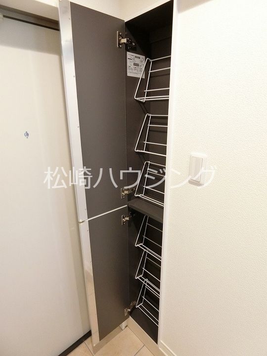 セフィラ西巣鴨の玄関