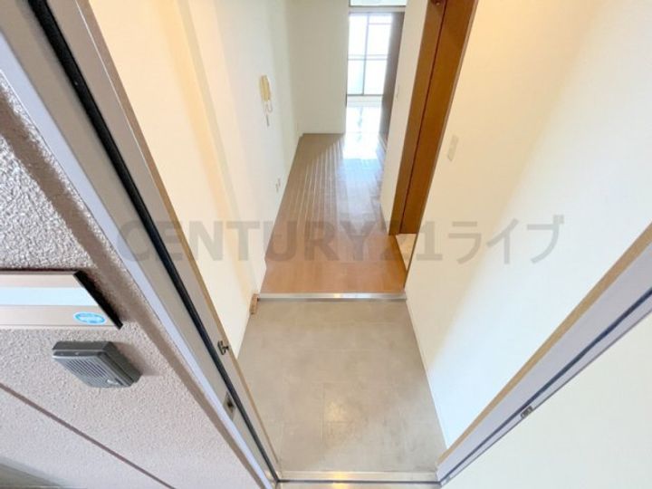 エンジェル坂下の玄関