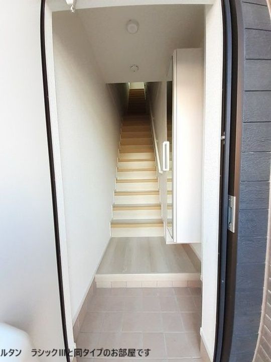 広島県広島市安佐南区上安3(アパート)の賃貸物件の玄関