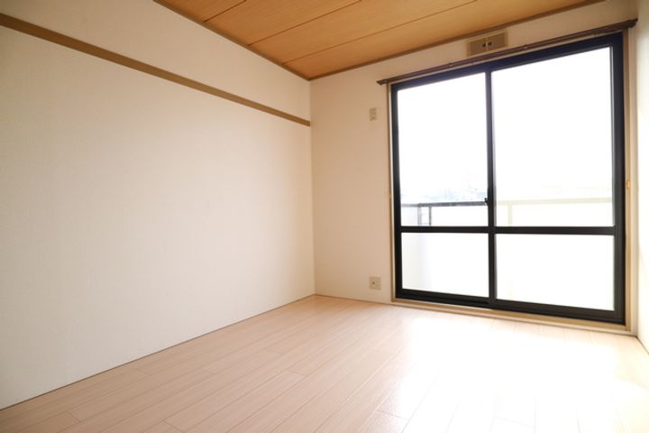 岡山県都窪郡早島町早島(アパート)の賃貸物件の居間