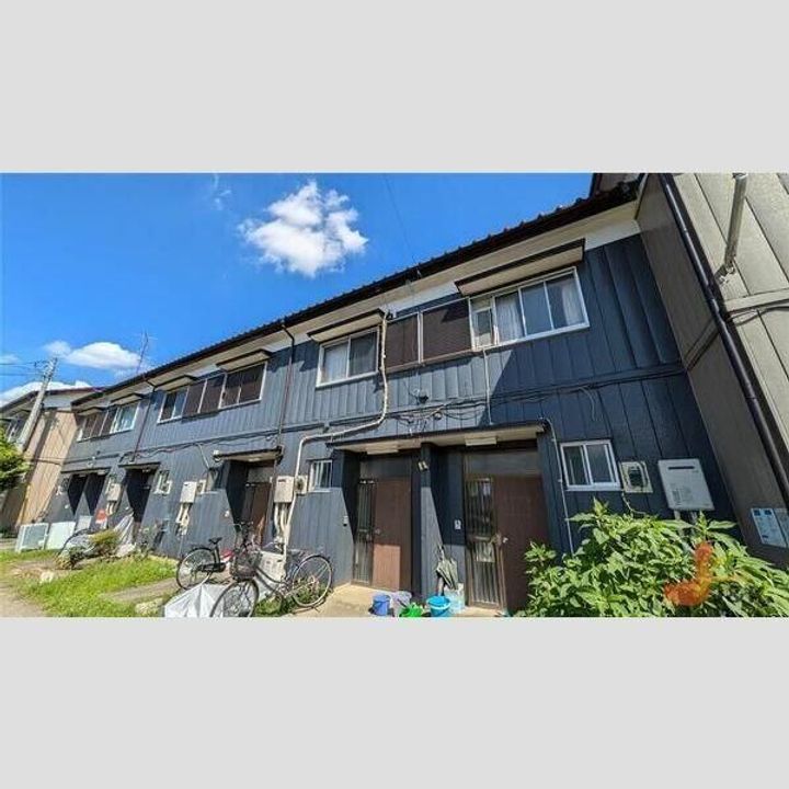 第二湯澤ハイツの外観