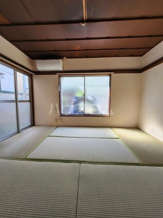 鈴木荘の内装