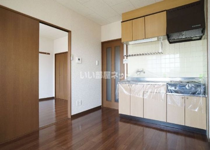 群馬県伊勢崎市東小保方町(マンション)の賃貸物件のキッチン