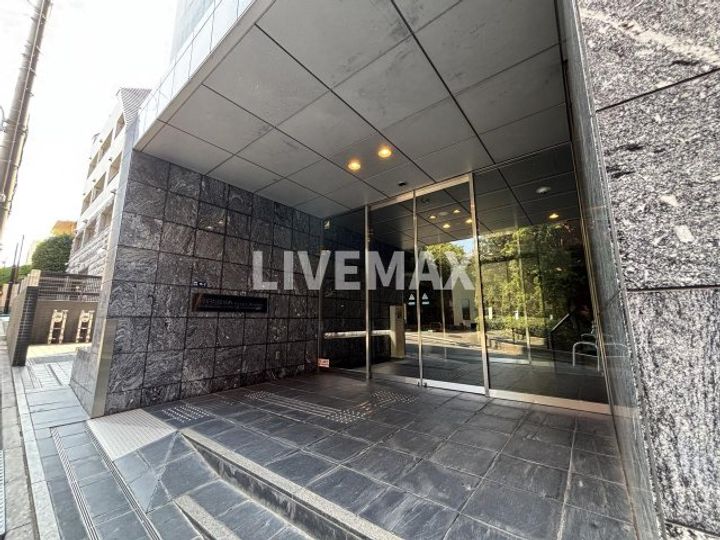 東京都港区西麻布4(マンション)の賃貸物件の地図