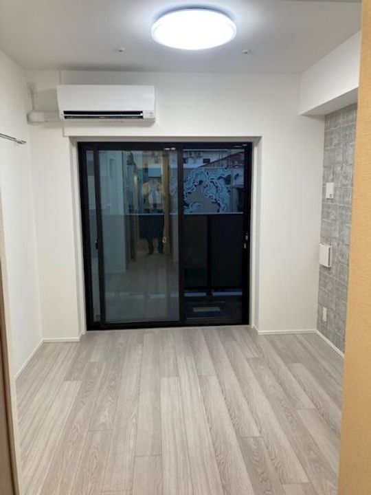神奈川県横浜市中区松影町3(マンション)の賃貸物件の居間