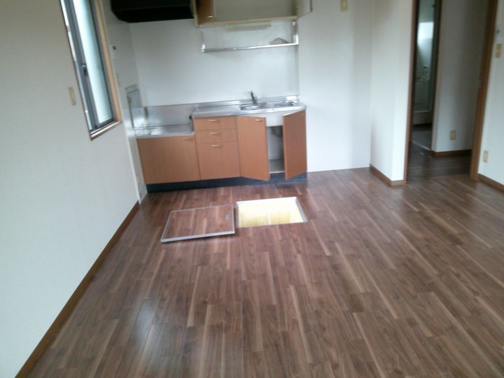 ヴェル・ドミールB棟の居間