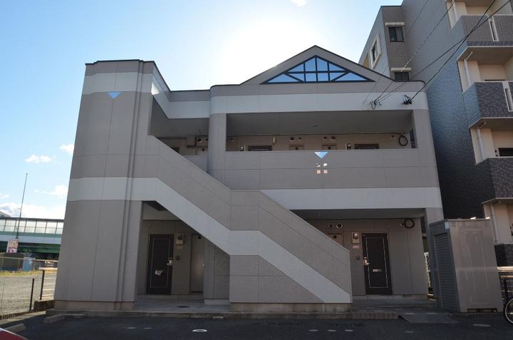 シャルムガーデンの外観