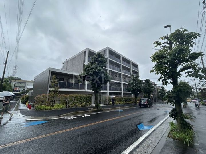 リージア新百合ヶ丘サウスコートの外観