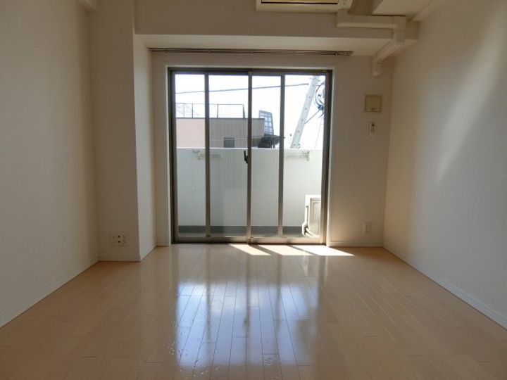 東京都国分寺市泉町3(マンション)の賃貸物件の居間