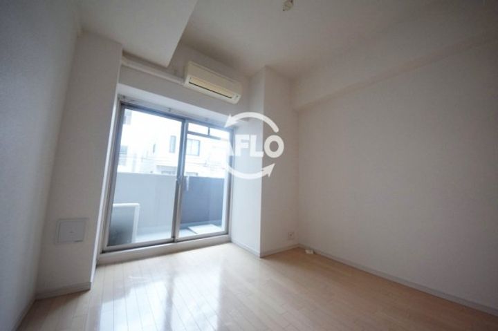 アドバンス心斎橋グランガーデンの居間