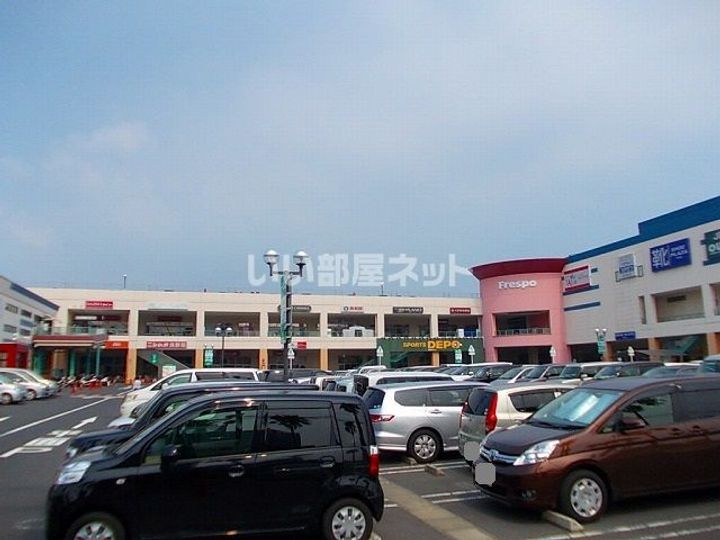 ピネータ天保山の周辺