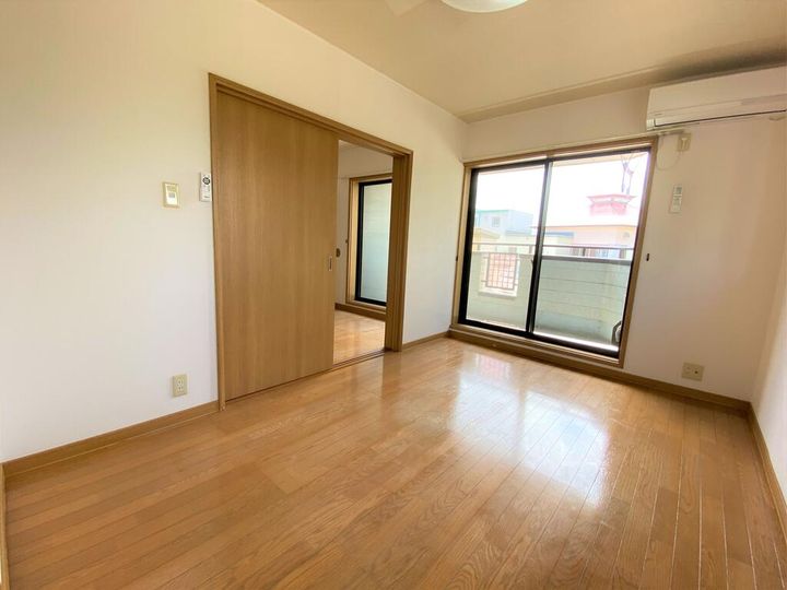 山形県天童市駅西1(アパート)の賃貸物件の居間