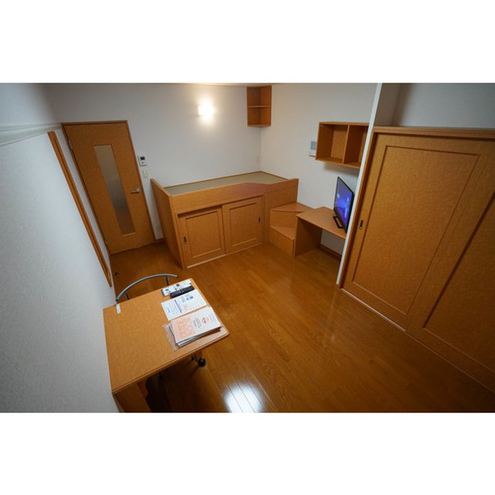レオパレスセジュールの居間