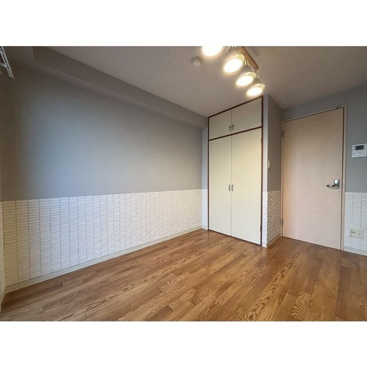 ソリッドリファイン八王子の居間