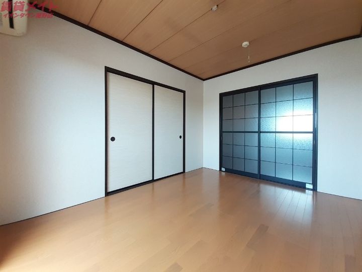 白山ハイツの居間