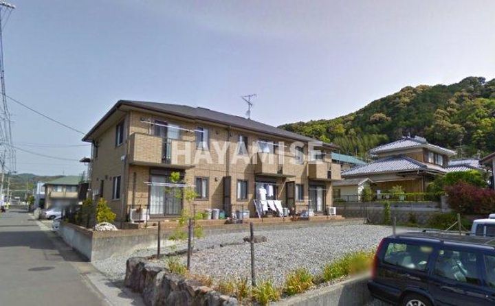 ローズコート山中の外観