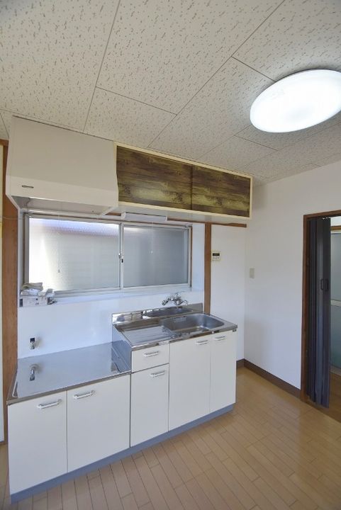 広島県広島市安佐南区伴東2(一戸建)の賃貸物件のキッチン