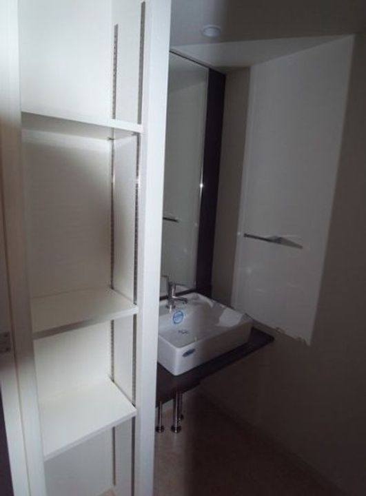 N.S.ZEAL 大曽根の内装