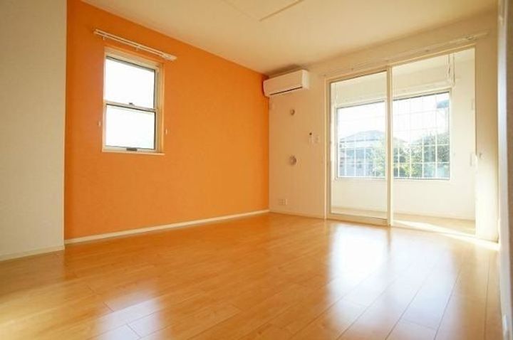 メゾンフォレストAの居間