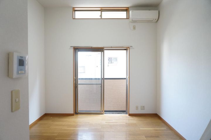 パティオコートの居間