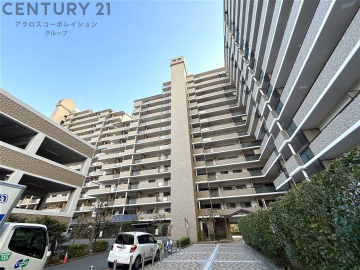 ラ・ビスタ宝塚サウステラス2番館の外観