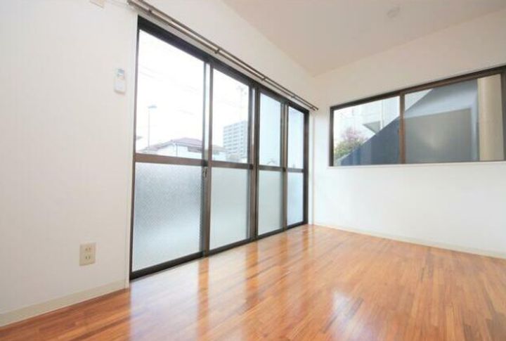 神奈川県座間市相模が丘2(マンション)の賃貸物件の居間