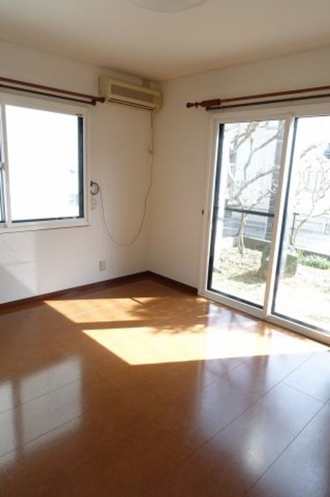 新潟県新潟市西区青山3(一戸建)の賃貸物件の居間