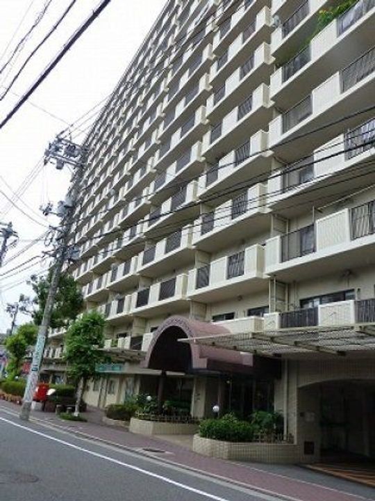 己斐本町COーOPマンションの外観