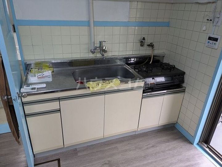 富士見町住宅 18号棟のキッチン