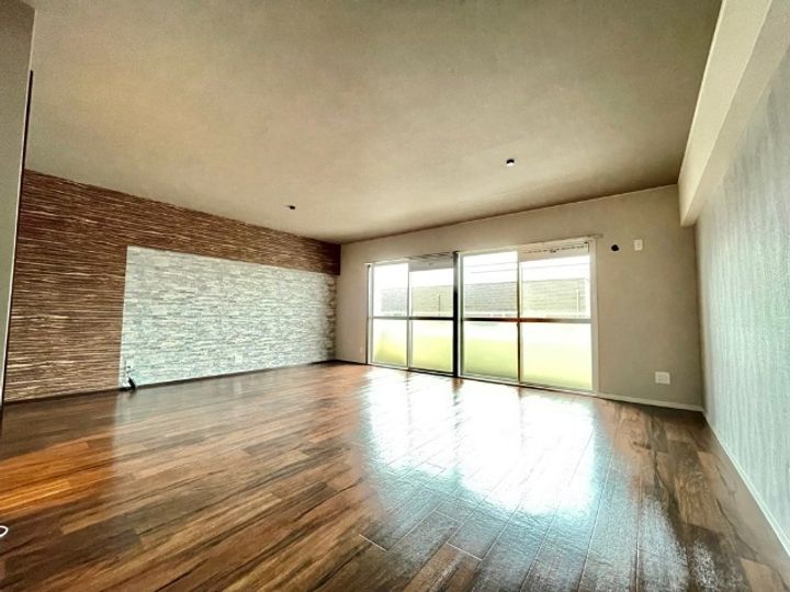 ドミール藤治の居間