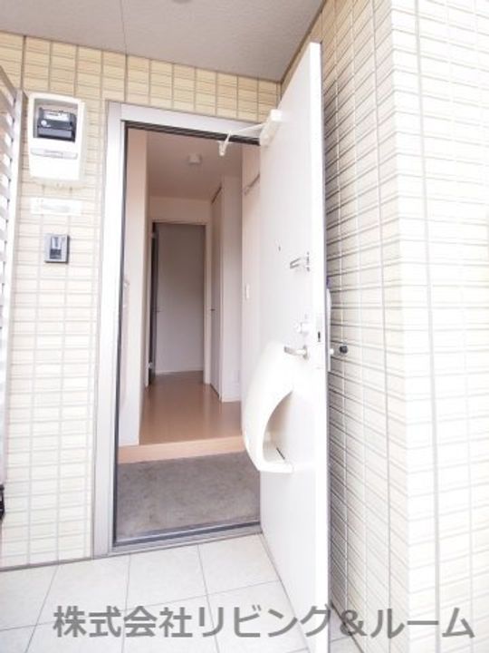 茨城県潮来市延方西(アパート)の賃貸物件の玄関