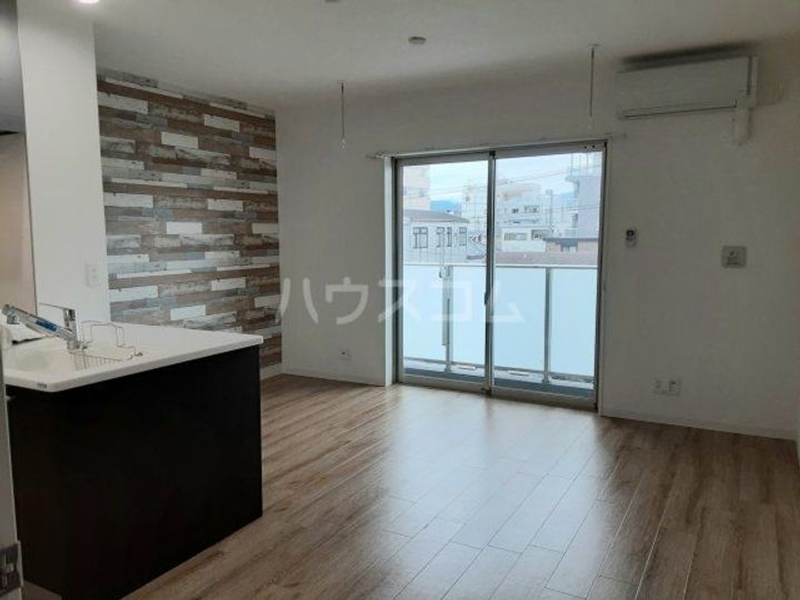 静岡県静岡市葵区新通1(マンション)の賃貸物件の居間