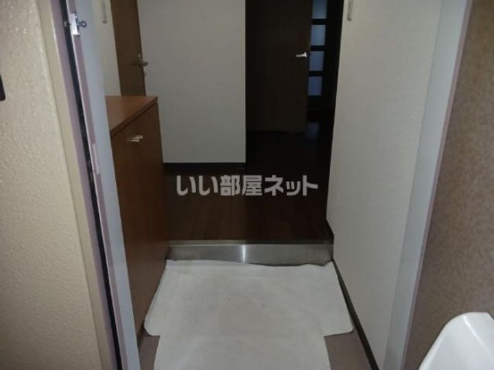 グレース深野の玄関